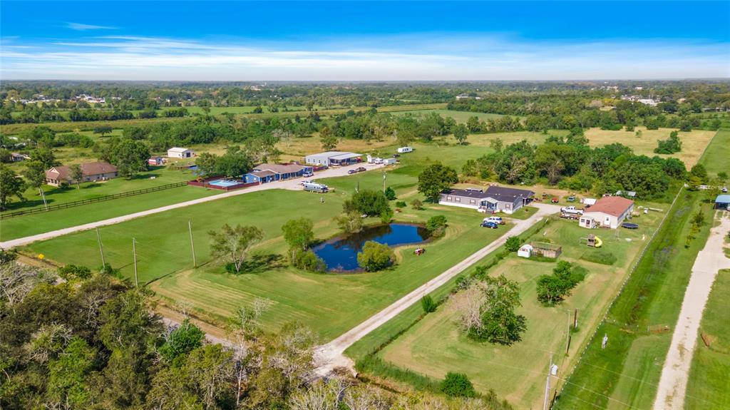 2887 1 County Road 172, Alvin, Texas 77511, 5 Bedrooms Bedrooms, 11 Rooms Rooms,3 BathroomsBathrooms,Single-family,For Sale,County Road 172,89163825