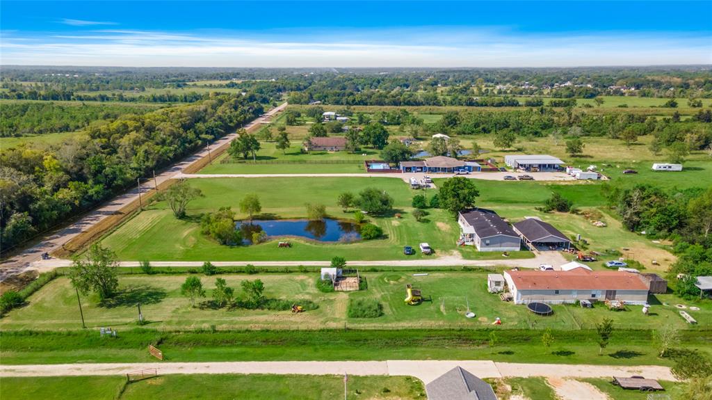 2887 1 County Road 172, Alvin, Texas 77511, 5 Bedrooms Bedrooms, 11 Rooms Rooms,3 BathroomsBathrooms,Single-family,For Sale,County Road 172,89163825