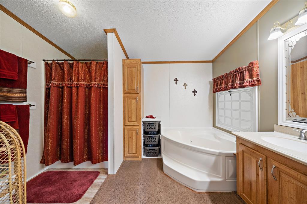 2887 1 County Road 172, Alvin, Texas 77511, 5 Bedrooms Bedrooms, 11 Rooms Rooms,3 BathroomsBathrooms,Single-family,For Sale,County Road 172,89163825
