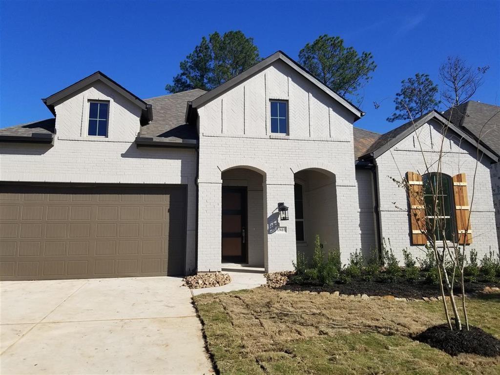 17485 1 Chestnut Cove Drive, Conroe, Texas 77302, 4 Bedrooms Bedrooms, 7 Rooms Rooms,3 BathroomsBathrooms,Single-family,For Sale,Chestnut Cove,23537639