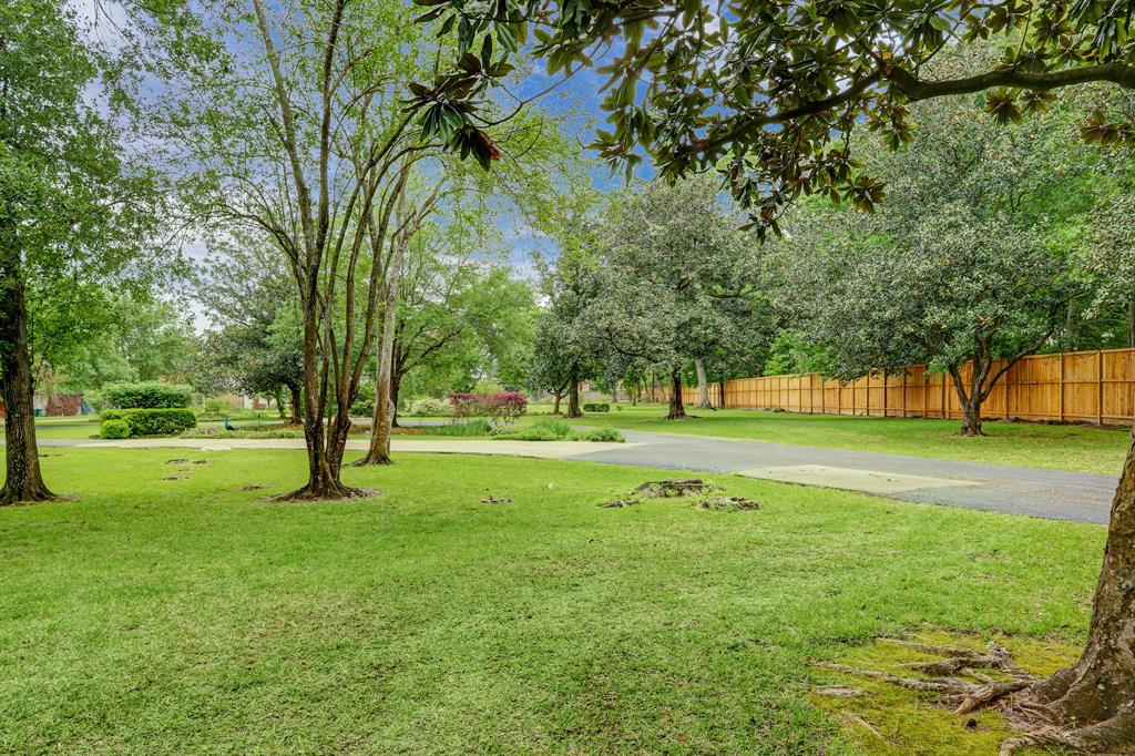 10 Rivercrest Drive, Houston, Texas 77042, ,Lots,For Sale,Rivercrest,80445277