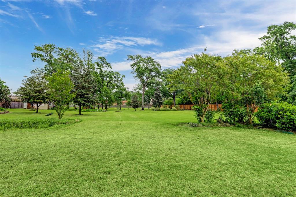 10 Rivercrest Drive, Houston, Texas 77042, ,Lots,For Sale,Rivercrest,80445277