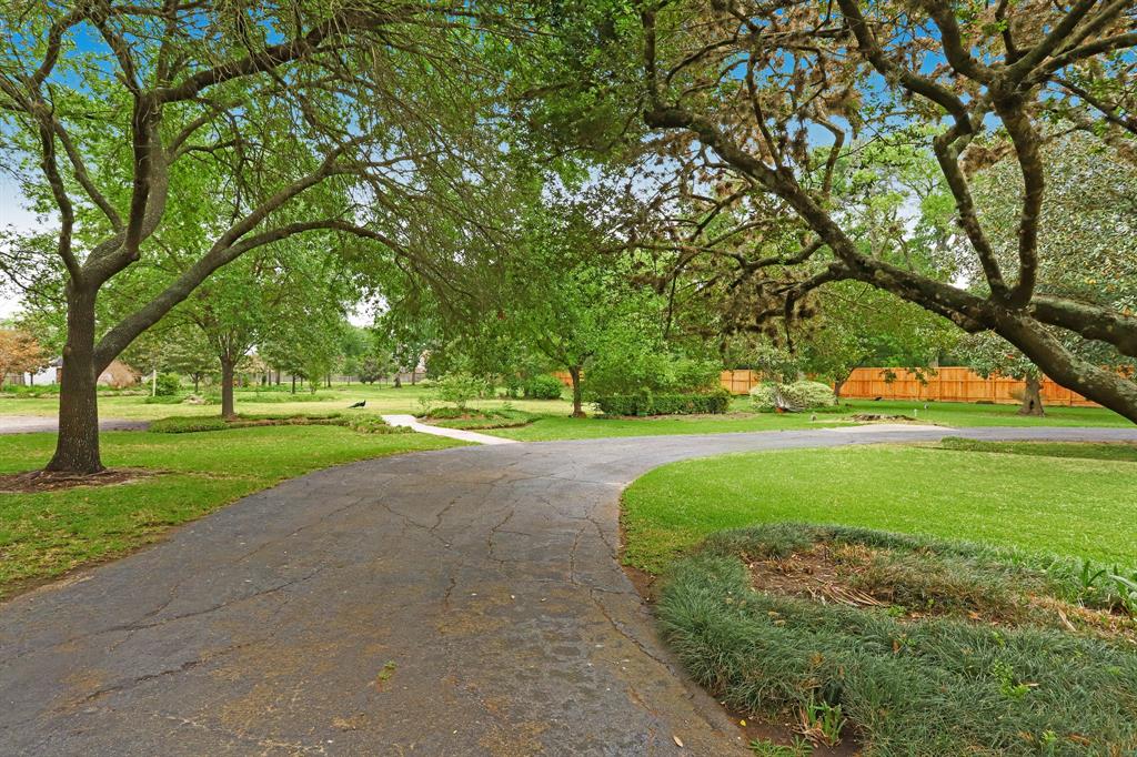 10 Rivercrest Drive, Houston, Texas 77042, ,Lots,For Sale,Rivercrest,80445277