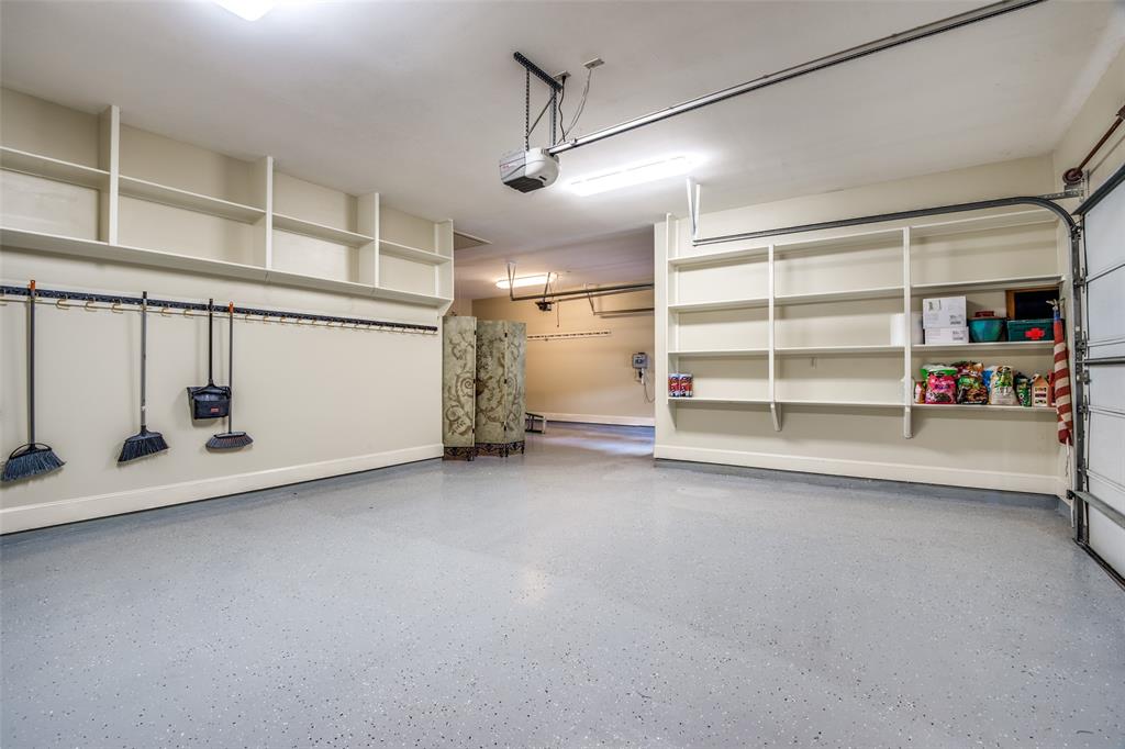 17327 2 Champions Lakeway Street, Tomball, Texas 77375, 4 Bedrooms Bedrooms, 11 Rooms Rooms,3 BathroomsBathrooms,Single-family,For Sale,Champions Lakeway,59758312