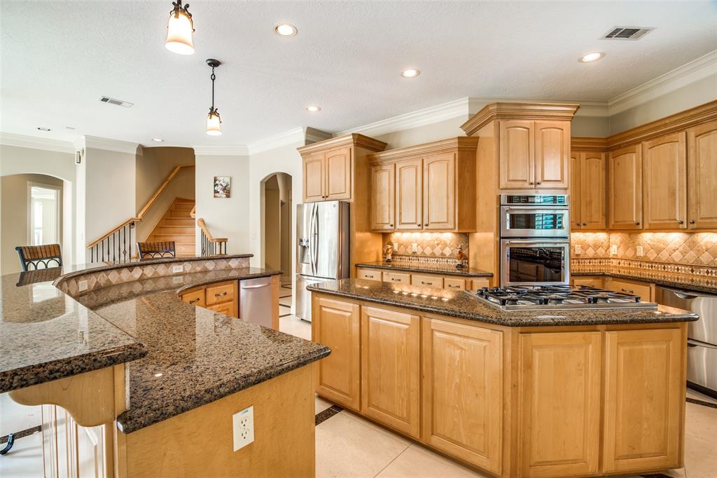 17327 2 Champions Lakeway Street, Tomball, Texas 77375, 4 Bedrooms Bedrooms, 11 Rooms Rooms,3 BathroomsBathrooms,Single-family,For Sale,Champions Lakeway,59758312