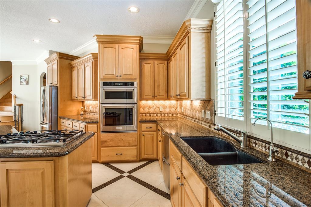 17327 2 Champions Lakeway Street, Tomball, Texas 77375, 4 Bedrooms Bedrooms, 11 Rooms Rooms,3 BathroomsBathrooms,Single-family,For Sale,Champions Lakeway,59758312