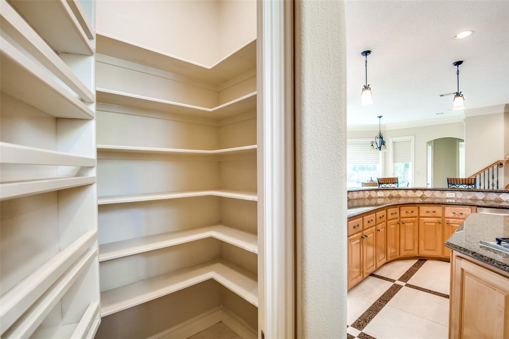 17327 2 Champions Lakeway Street, Tomball, Texas 77375, 4 Bedrooms Bedrooms, 11 Rooms Rooms,3 BathroomsBathrooms,Single-family,For Sale,Champions Lakeway,59758312