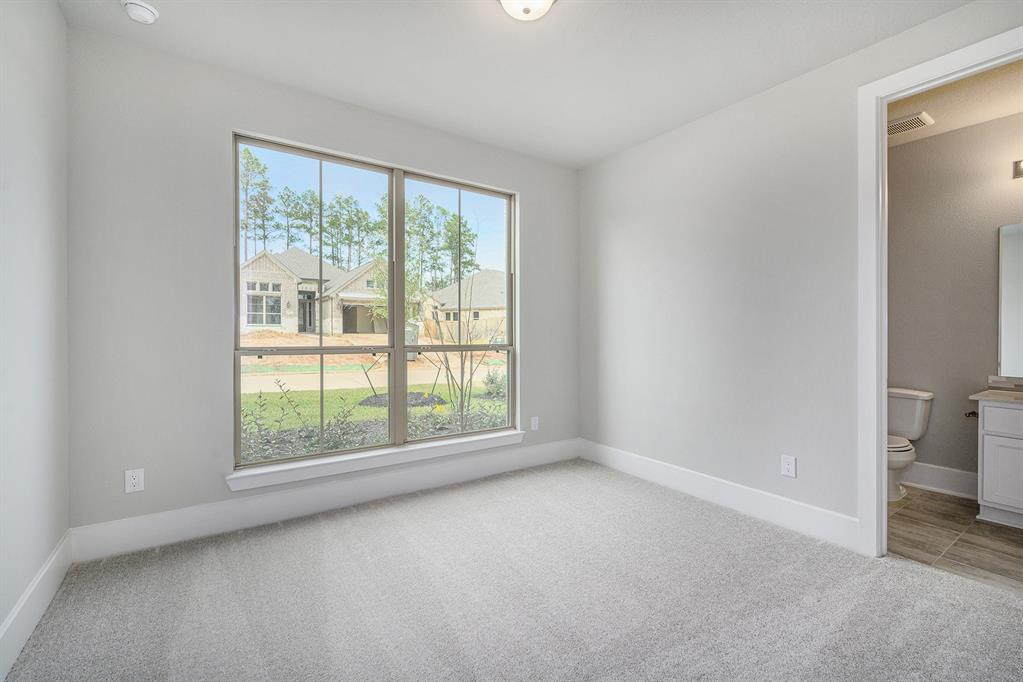 322 2 South Cadence Hills Loop, Willis, Texas 77318, 4 Bedrooms Bedrooms, 8 Rooms Rooms,3 BathroomsBathrooms,Single-family,For Sale,South Cadence Hills,87101591