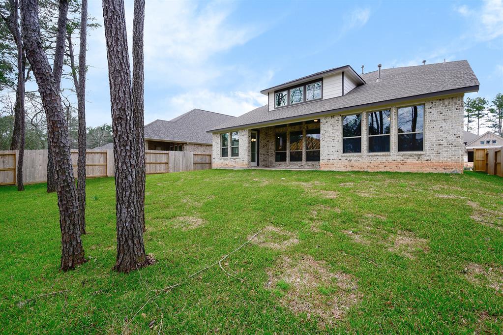 322 2 South Cadence Hills Loop, Willis, Texas 77318, 4 Bedrooms Bedrooms, 8 Rooms Rooms,3 BathroomsBathrooms,Single-family,For Sale,South Cadence Hills,87101591