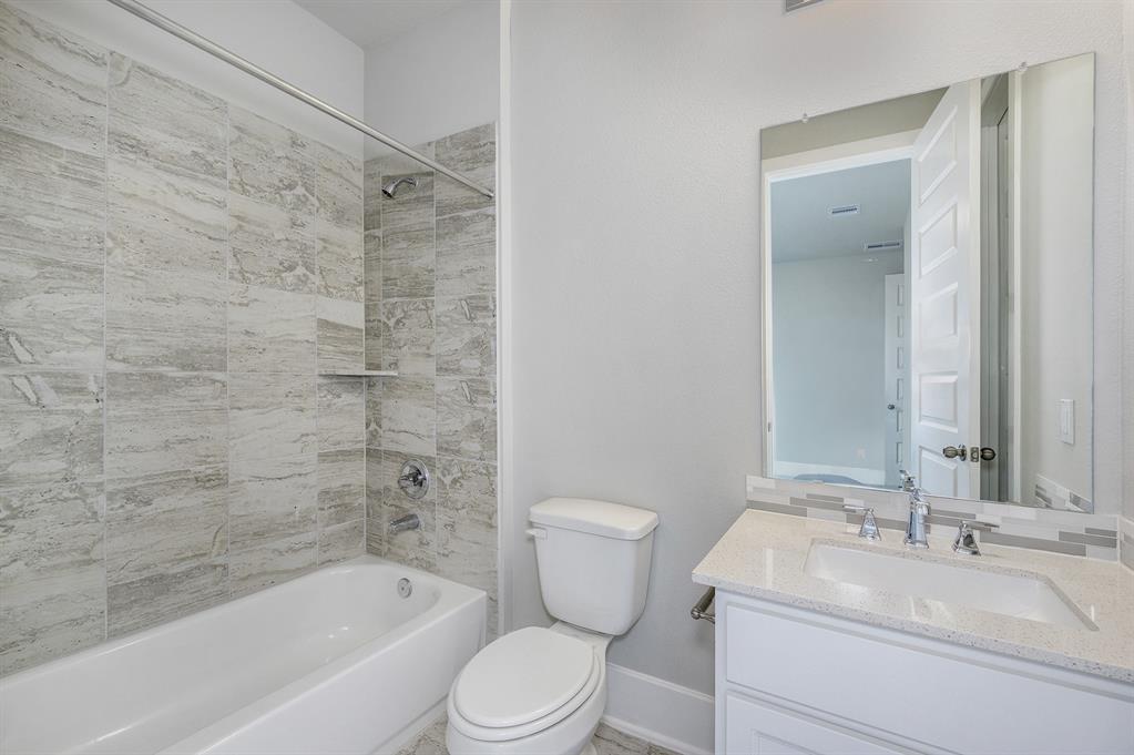 322 2 South Cadence Hills Loop, Willis, Texas 77318, 4 Bedrooms Bedrooms, 8 Rooms Rooms,3 BathroomsBathrooms,Single-family,For Sale,South Cadence Hills,87101591
