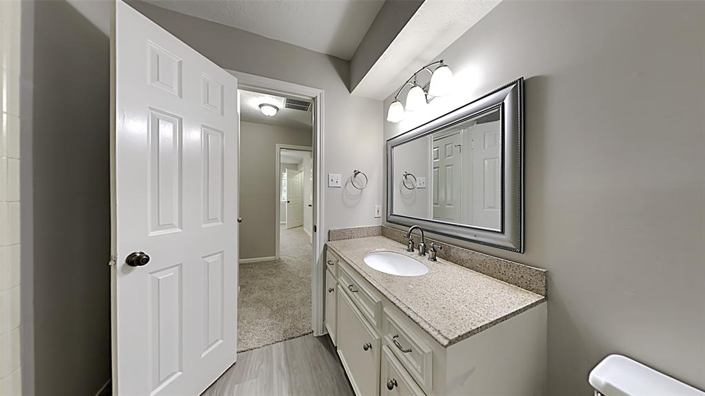 11406 2 Chevy Chase Drive, Houston, Texas 77077, 4 Bedrooms Bedrooms, 4 Rooms Rooms,2 BathroomsBathrooms,Single-family,For Sale,Chevy Chase,88057633