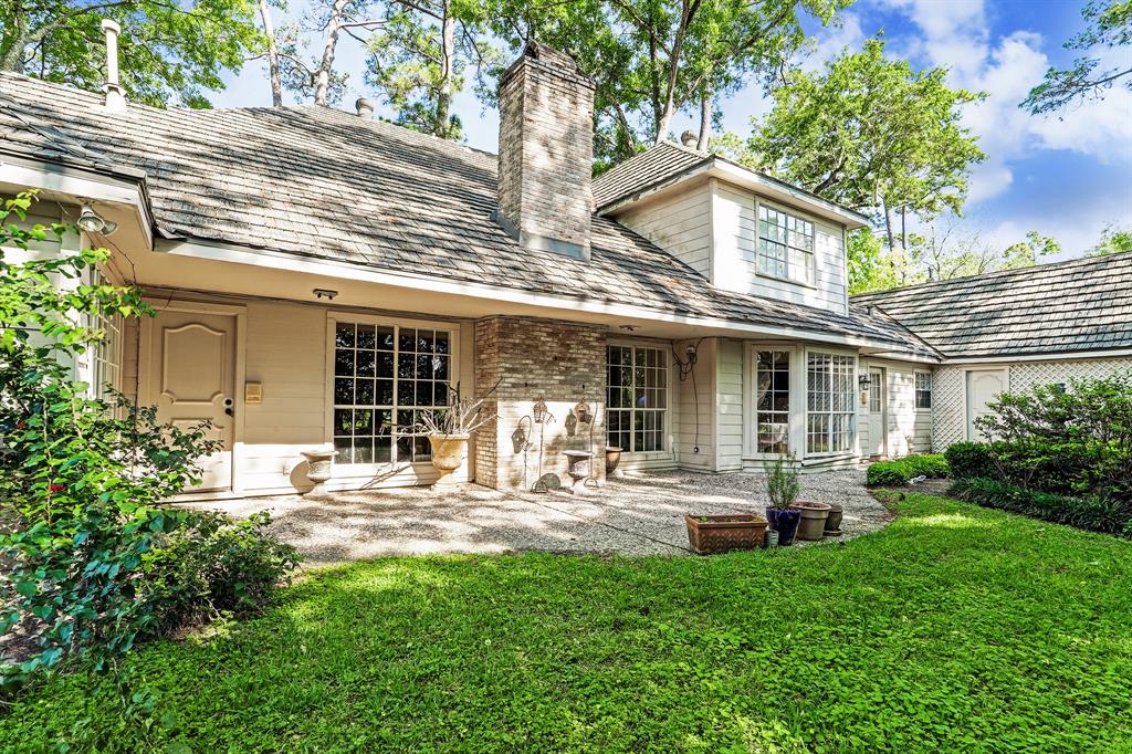 7 2 Farnham Park Drive, Houston, Texas 77024, 4 Bedrooms Bedrooms, 4 Rooms Rooms,3 BathroomsBathrooms,Single-family,For Sale,Farnham Park,90858184