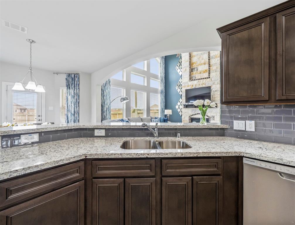 3138 2 Palm Harbour Drive, Missouri City, Texas 77459, 4 Bedrooms Bedrooms, 11 Rooms Rooms,3 BathroomsBathrooms,Single-family,For Sale,Palm Harbour,89013405