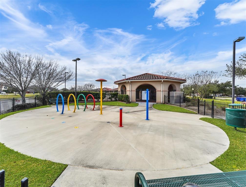 3138 2 Palm Harbour Drive, Missouri City, Texas 77459, 4 Bedrooms Bedrooms, 11 Rooms Rooms,3 BathroomsBathrooms,Single-family,For Sale,Palm Harbour,89013405