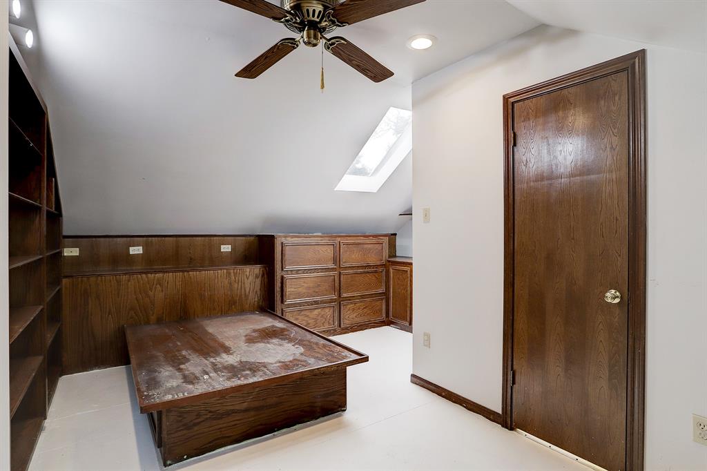 601 2 Gale Street, Houston, Texas 77009, 4 Bedrooms Bedrooms, 12 Rooms Rooms,3 BathroomsBathrooms,Single-family,For Sale,Gale,74954287