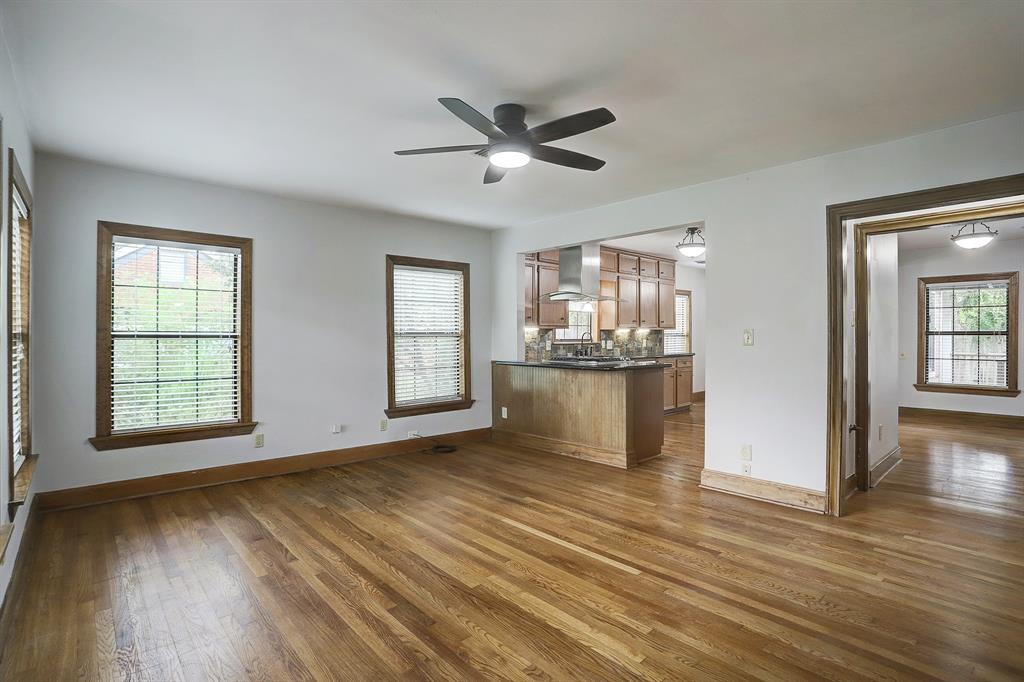 601 2 Gale Street, Houston, Texas 77009, 4 Bedrooms Bedrooms, 12 Rooms Rooms,3 BathroomsBathrooms,Single-family,For Sale,Gale,74954287
