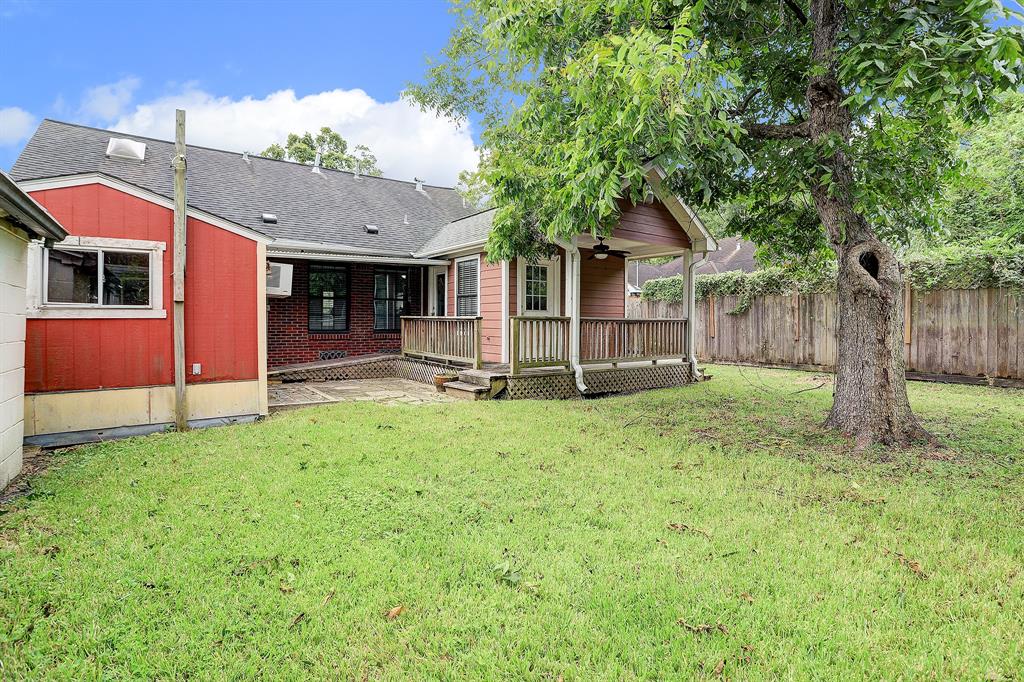 601 2 Gale Street, Houston, Texas 77009, 4 Bedrooms Bedrooms, 12 Rooms Rooms,3 BathroomsBathrooms,Single-family,For Sale,Gale,74954287