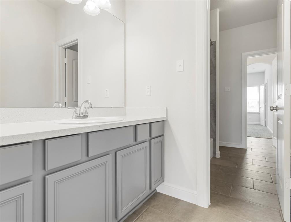 3235 2 Lake Shore Harbour Drive, Missouri City, Texas 77459, 5 Bedrooms Bedrooms, 10 Rooms Rooms,3 BathroomsBathrooms,Single-family,For Sale,Lake Shore Harbour,70827811