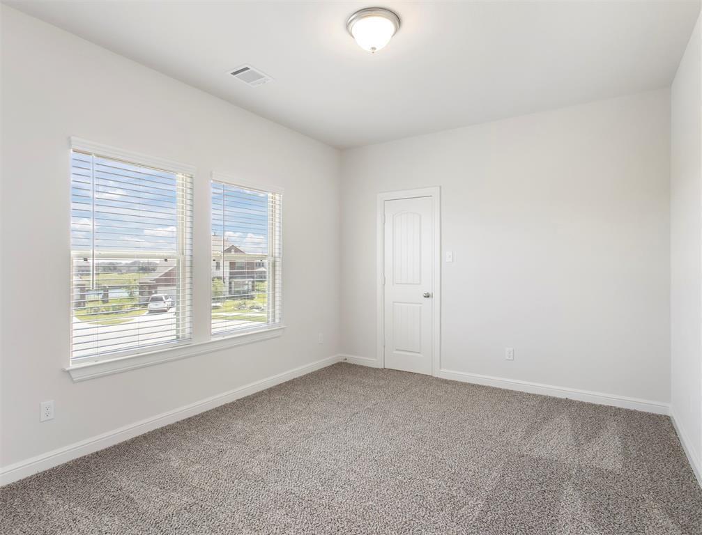 3235 2 Lake Shore Harbour Drive, Missouri City, Texas 77459, 5 Bedrooms Bedrooms, 10 Rooms Rooms,3 BathroomsBathrooms,Single-family,For Sale,Lake Shore Harbour,70827811