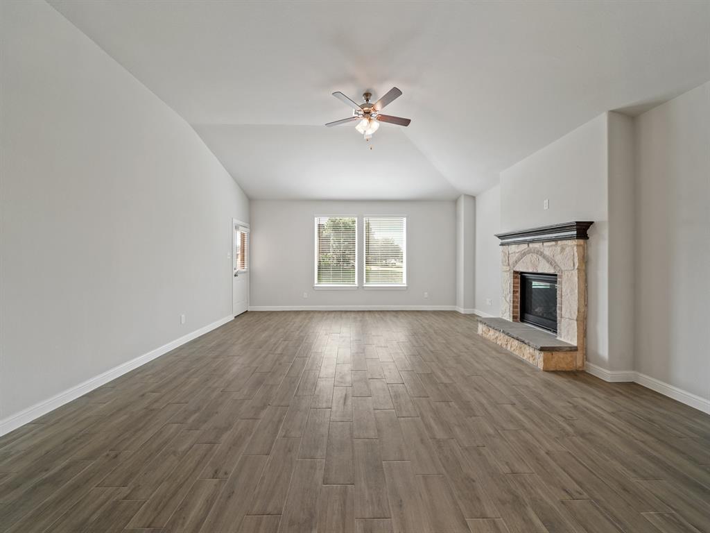 3203 2 Lake Shore Harbour Drive, Missouri City, Texas 77459, 5 Bedrooms Bedrooms, 10 Rooms Rooms,3 BathroomsBathrooms,Single-family,For Sale,Lake Shore Harbour,72863841