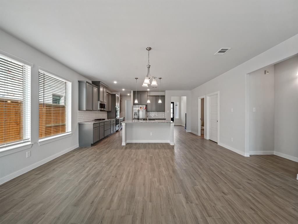 3203 2 Lake Shore Harbour Drive, Missouri City, Texas 77459, 5 Bedrooms Bedrooms, 10 Rooms Rooms,3 BathroomsBathrooms,Single-family,For Sale,Lake Shore Harbour,72863841