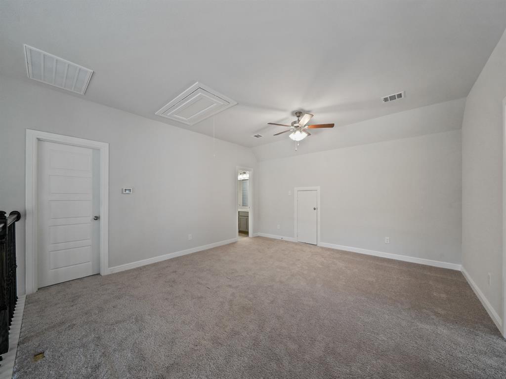 3203 2 Lake Shore Harbour Drive, Missouri City, Texas 77459, 5 Bedrooms Bedrooms, 10 Rooms Rooms,3 BathroomsBathrooms,Single-family,For Sale,Lake Shore Harbour,72863841