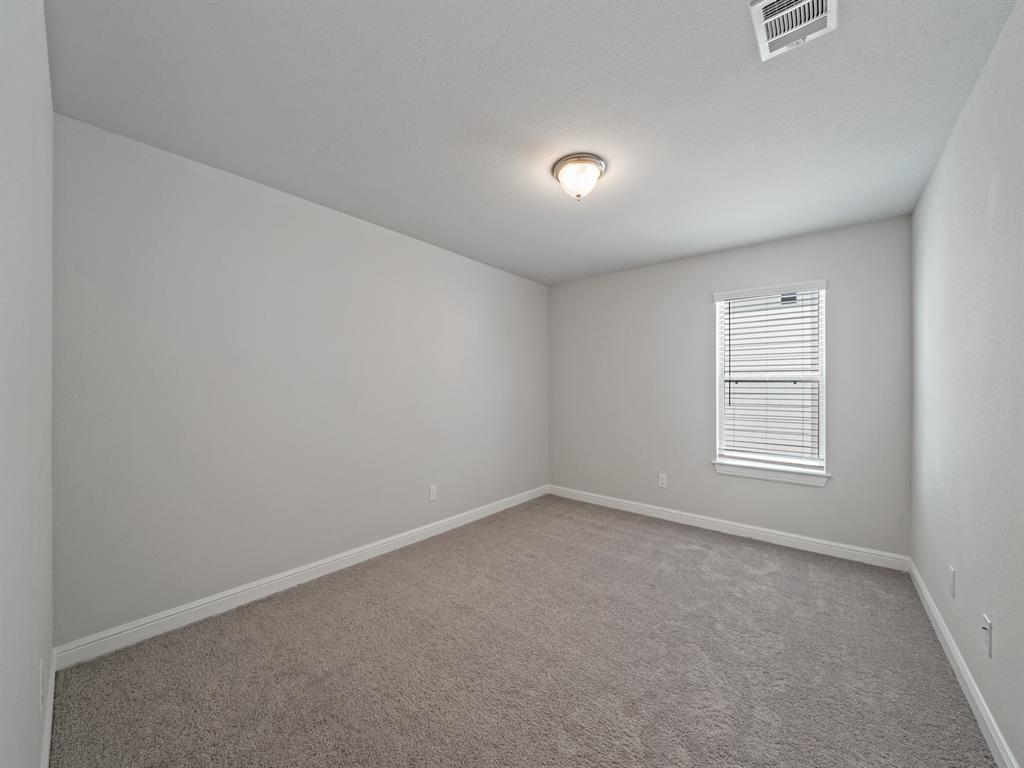 3203 2 Lake Shore Harbour Drive, Missouri City, Texas 77459, 5 Bedrooms Bedrooms, 10 Rooms Rooms,3 BathroomsBathrooms,Single-family,For Sale,Lake Shore Harbour,72863841
