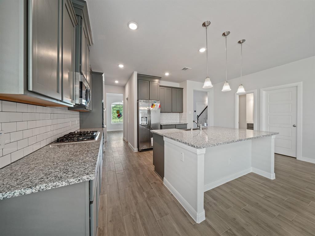3203 2 Lake Shore Harbour Drive, Missouri City, Texas 77459, 5 Bedrooms Bedrooms, 10 Rooms Rooms,3 BathroomsBathrooms,Single-family,For Sale,Lake Shore Harbour,72863841