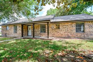 205 Swift, Angleton, TX, 77515