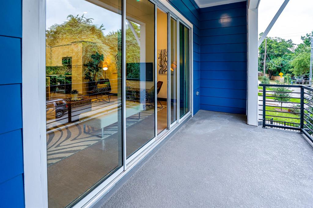 2304 3 Johnson Street, Houston, Texas 77007, 3 Bedrooms Bedrooms, 3 Rooms Rooms,3 BathroomsBathrooms,Single-family,For Sale,Johnson,88859653