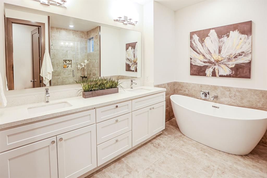 2304 3 Johnson Street, Houston, Texas 77007, 3 Bedrooms Bedrooms, 3 Rooms Rooms,3 BathroomsBathrooms,Single-family,For Sale,Johnson,88859653