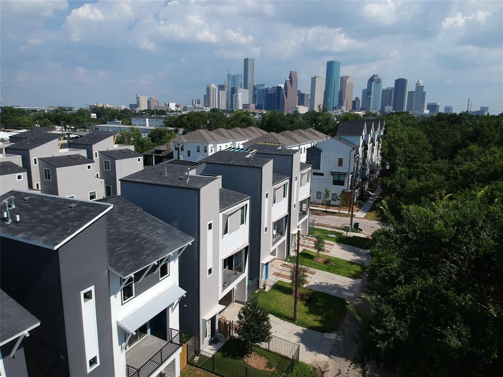 2304 3 Johnson Street, Houston, Texas 77007, 3 Bedrooms Bedrooms, 3 Rooms Rooms,3 BathroomsBathrooms,Single-family,For Sale,Johnson,88859653