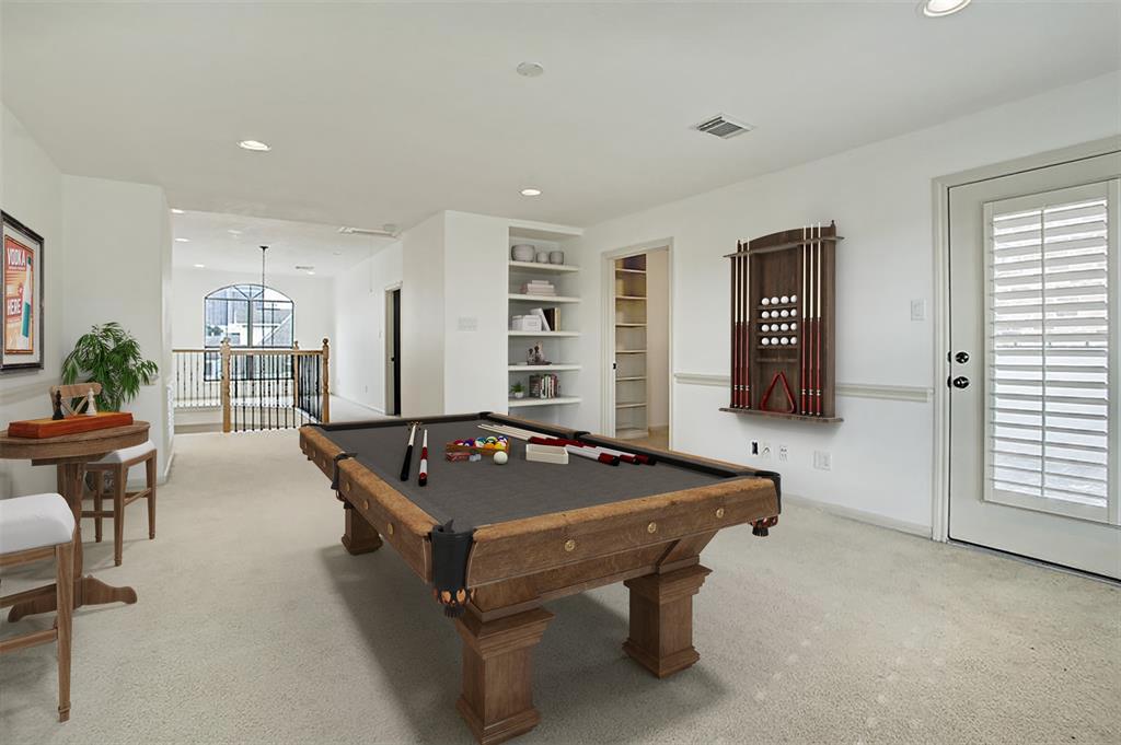 5315 3 Saint George Square Lane, Houston, Texas 77056, 3 Bedrooms Bedrooms, 7 Rooms Rooms,3 BathroomsBathrooms,Single-family,For Sale,Saint George Square,54672945
