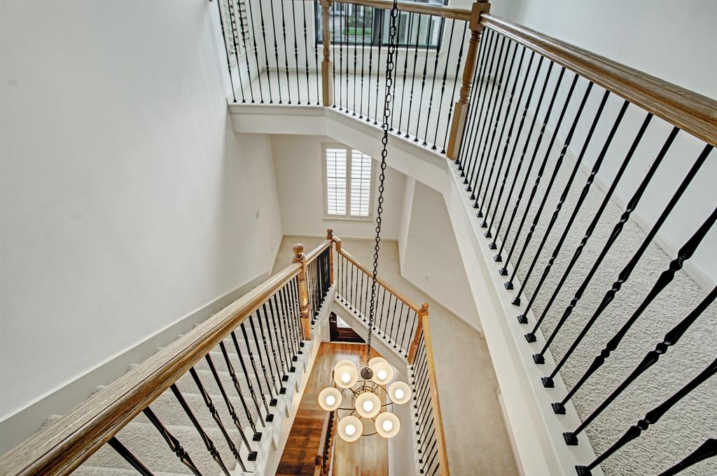5315 3 Saint George Square Lane, Houston, Texas 77056, 3 Bedrooms Bedrooms, 7 Rooms Rooms,3 BathroomsBathrooms,Single-family,For Sale,Saint George Square,54672945