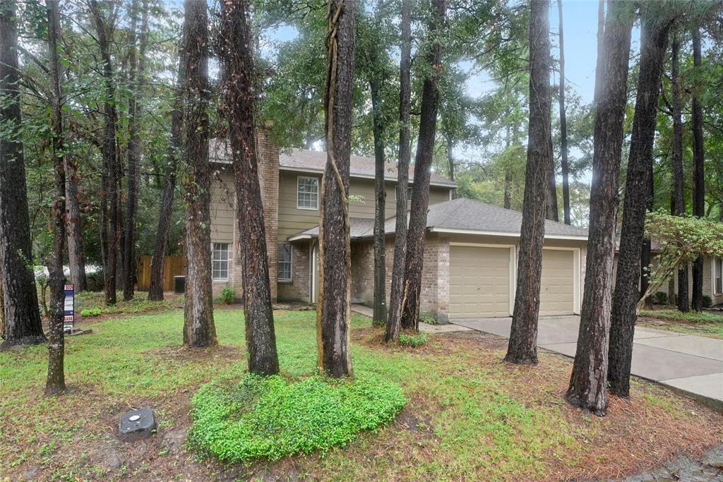 1 Early Dawn Court The Woodlands, Texas Live among the trees in this great 4 or 5 Bedroom 2.5 Bath 2 story home located on a nice quite corner lot close to everything you need. Large living room with fireplace, spacious eat in kitchen w/bay window. New vinyl plank flooring on the 1st floor and new carpet upstairs. Granite countertops in kitchen and all baths. Extra room on 1st floor could be bedroom, office, workout room or ??? 4 more bedrooms upstairs, family bathroom , primary bedroom w/vaulted ceiling and roomy primary bathroom. Come take a look