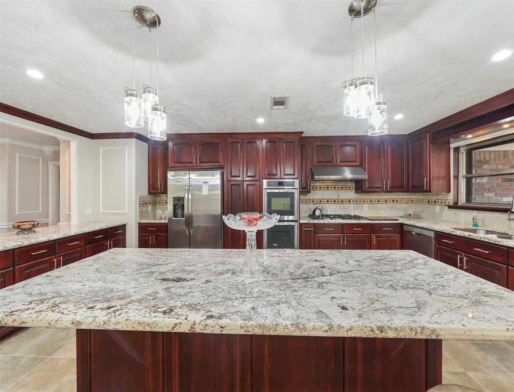 5150 1 Bellfort Street, Houston, Texas 77035, 3 Bedrooms Bedrooms, 3 Rooms Rooms,2 BathroomsBathrooms,Single-family,For Sale,Bellfort,76568487