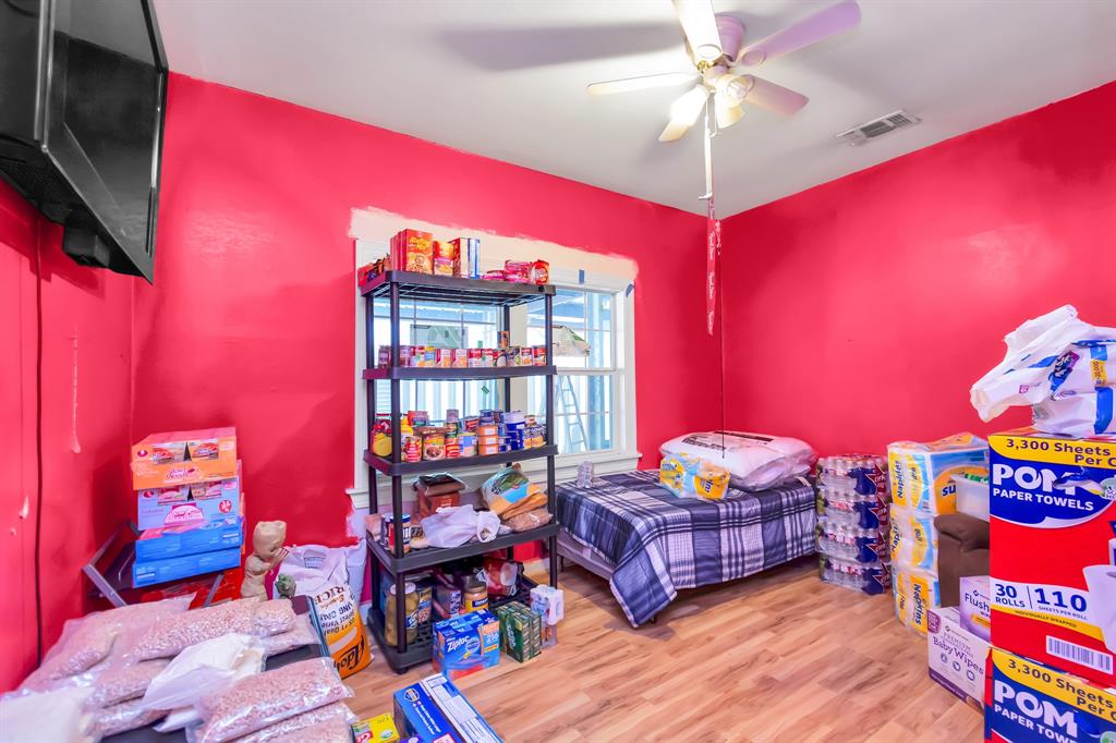 910 1 Connorvale Road, Houston, Texas 77039, 3 Bedrooms Bedrooms, 9 Rooms Rooms,1 BathroomBathrooms,Single-family,For Sale,Connorvale,75069007
