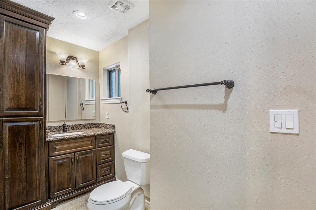 15509 1 Brentwood Street, Channelview, Texas 77530, 4 Bedrooms Bedrooms, 7 Rooms Rooms,2 BathroomsBathrooms,Single-family,For Sale,Brentwood,86964418