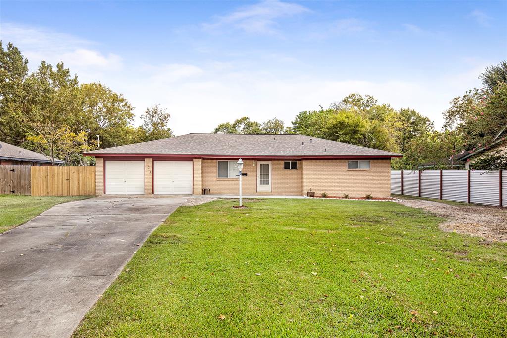 15509 1 Brentwood Street, Channelview, Texas 77530, 4 Bedrooms Bedrooms, 7 Rooms Rooms,2 BathroomsBathrooms,Single-family,For Sale,Brentwood,86964418