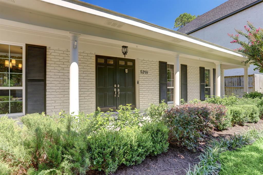 5218 1 Carew Street, Houston, Texas 77096, 4 Bedrooms Bedrooms, 9 Rooms Rooms,3 BathroomsBathrooms,Single-family,For Sale,Carew,53363135