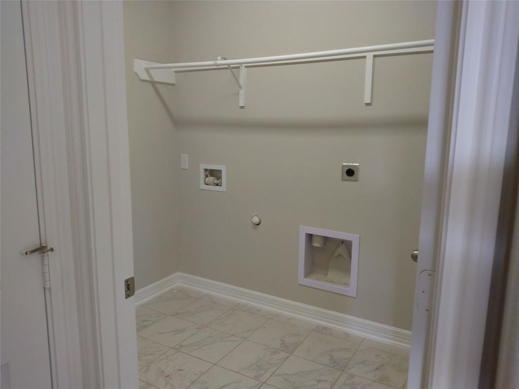 2618 2 Tumlinson Drive, Fresno, Texas 77545, 4 Bedrooms Bedrooms, 13 Rooms Rooms,3 BathroomsBathrooms,Single-family,For Sale,Tumlinson,75506500