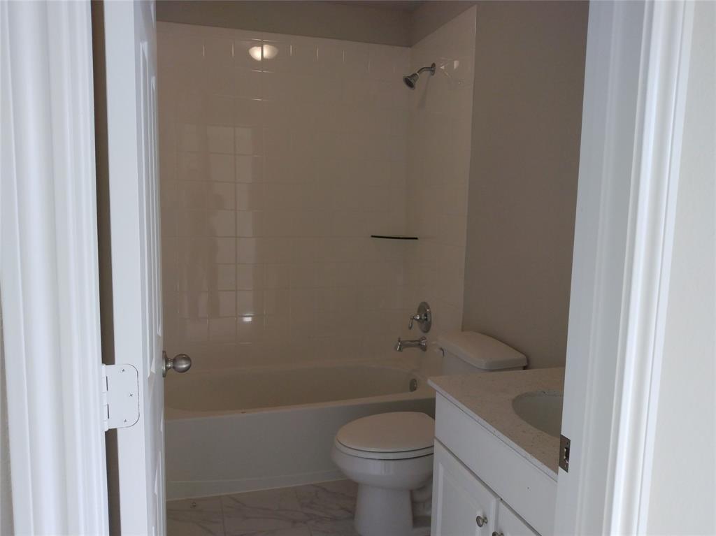 2618 2 Tumlinson Drive, Fresno, Texas 77545, 4 Bedrooms Bedrooms, 13 Rooms Rooms,3 BathroomsBathrooms,Single-family,For Sale,Tumlinson,75506500