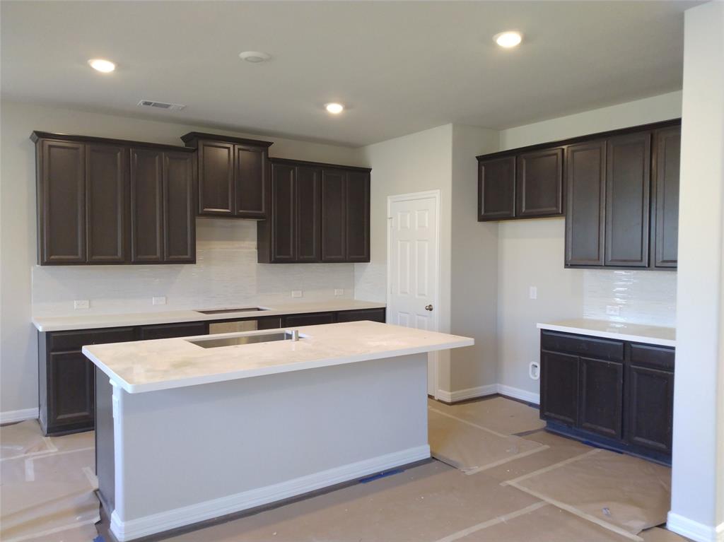 2618 2 Tumlinson Drive, Fresno, Texas 77545, 4 Bedrooms Bedrooms, 13 Rooms Rooms,3 BathroomsBathrooms,Single-family,For Sale,Tumlinson,75506500