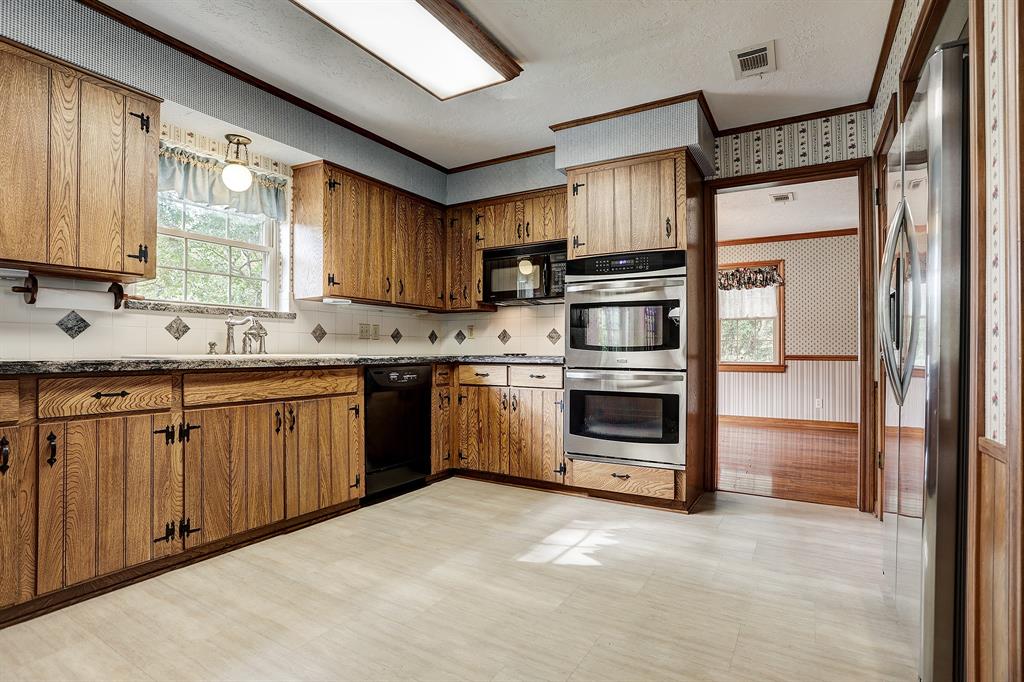 2150 2 Meadowlark Lane, League City, Texas 77573, 3 Bedrooms Bedrooms, 12 Rooms Rooms,2 BathroomsBathrooms,Single-family,For Sale,Meadowlark,56239224