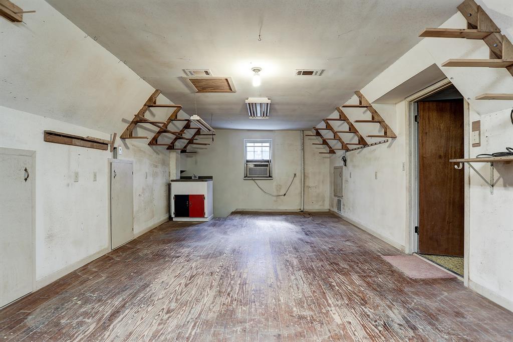 2150 2 Meadowlark Lane, League City, Texas 77573, 3 Bedrooms Bedrooms, 12 Rooms Rooms,2 BathroomsBathrooms,Single-family,For Sale,Meadowlark,56239224