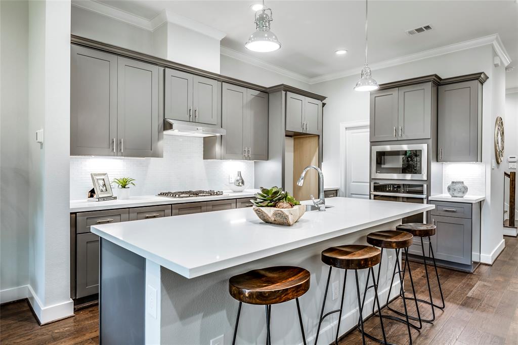 4718 3 MERWIN Street, Houston, Texas 77027, 4 Bedrooms Bedrooms, 14 Rooms Rooms,3 BathroomsBathrooms,Single-family,For Sale,MERWIN,77507827
