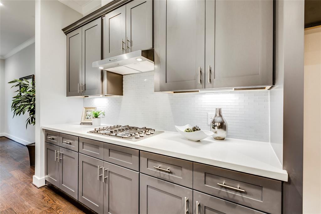 4718 3 MERWIN Street, Houston, Texas 77027, 4 Bedrooms Bedrooms, 14 Rooms Rooms,3 BathroomsBathrooms,Single-family,For Sale,MERWIN,77507827