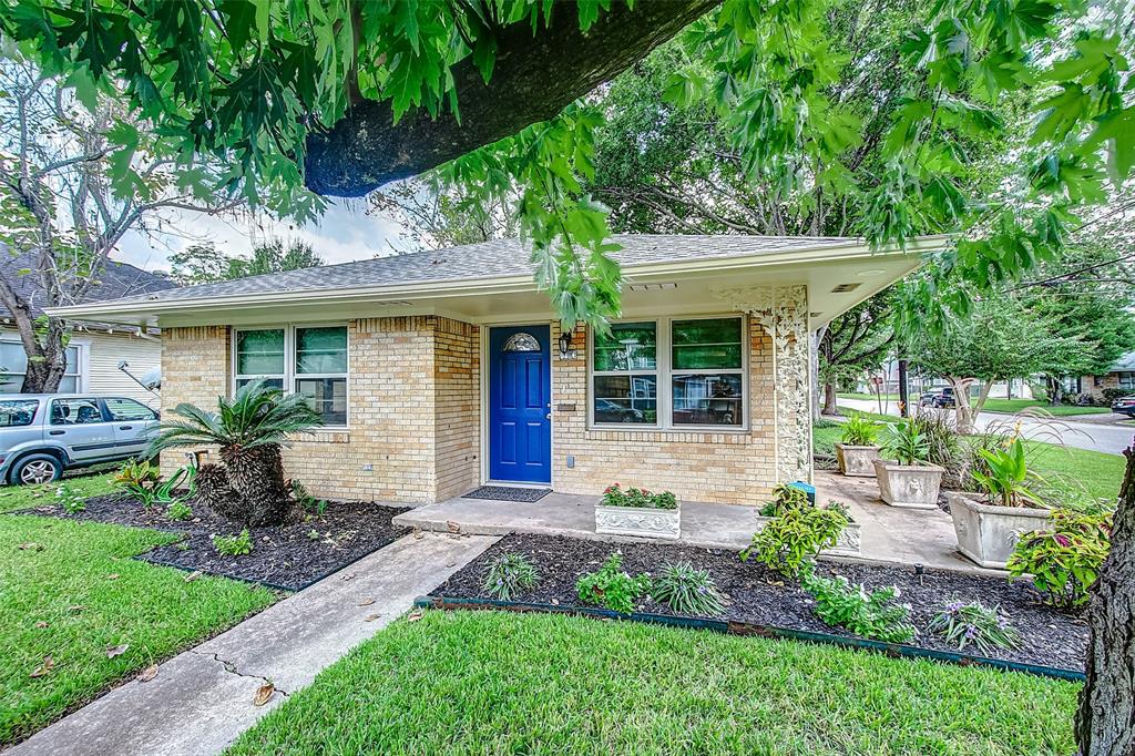 1003 1 14th Street, Houston, Texas 77009, 2 Bedrooms Bedrooms, 5 Rooms Rooms,2 BathroomsBathrooms,Single-family,For Sale,14th,94635894