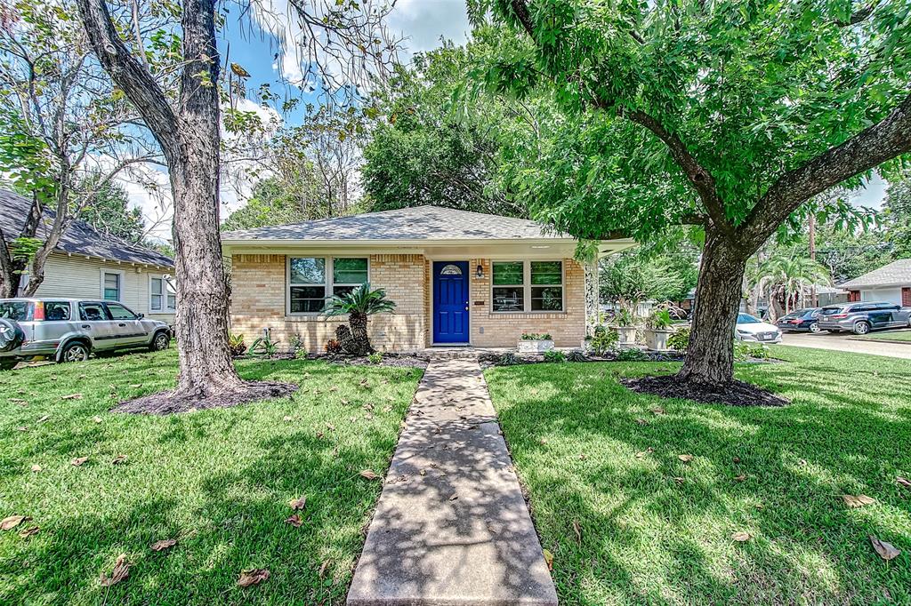 1003 1 14th Street, Houston, Texas 77009, 2 Bedrooms Bedrooms, 5 Rooms Rooms,2 BathroomsBathrooms,Single-family,For Sale,14th,94635894