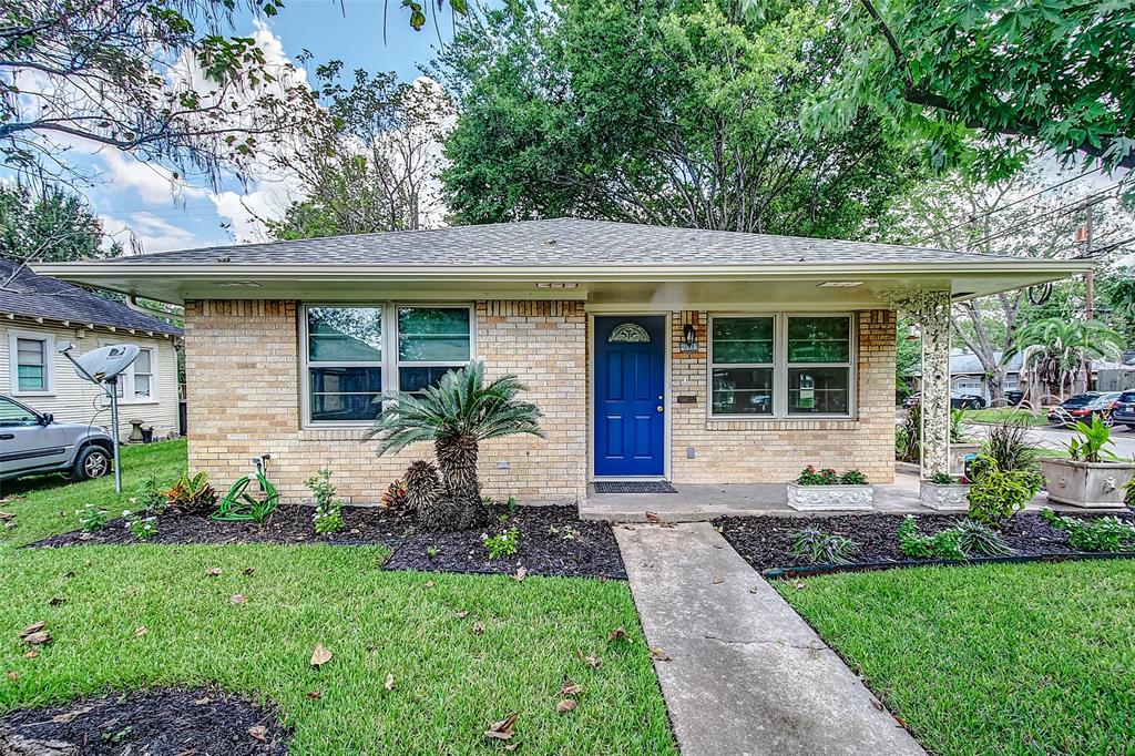 1003 1 14th Street, Houston, Texas 77009, 2 Bedrooms Bedrooms, 5 Rooms Rooms,2 BathroomsBathrooms,Single-family,For Sale,14th,94635894